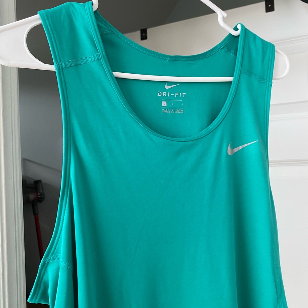 Nike teal tank top size large